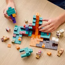 LEGO® Minecraft™ набор "Искажённый лес", Арт. 21168