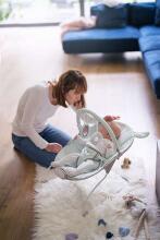 Momi Bouncer Glossy Panda Art.BULE00003  Modern rocking chair with music and vibration