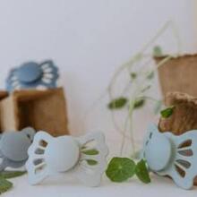 Frigg Lucky Symmetrical Silicone Pacifier  Art.10230 Cedar Pacifier (nipple) made of 100% natural rubber 6-18 months (1 pcs.)