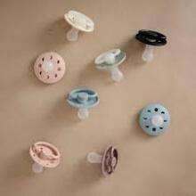 Frigg Moon Phase Round Latex Art.76291421 Cream/Sage Pacifier (nipple) made of 100% natural rubber 0-6 months (2 pcs.)