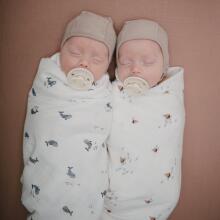 Mushie Muslin Swaddle Art.2200441 Leaves Kvaliteetne musliini mähe (120 cm x 120  sm)