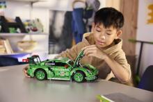 LEGO Technic Porsche 911 GT3 R REXY AO võidusõiduaauto