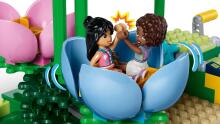 LEGO Friends Pöörlev Lill ja Haldi Teetassi Sõit