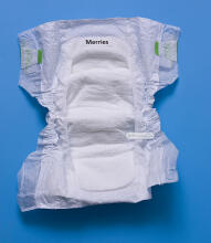 Merries Nappies (6 - 11 kg) 64 psc/pack